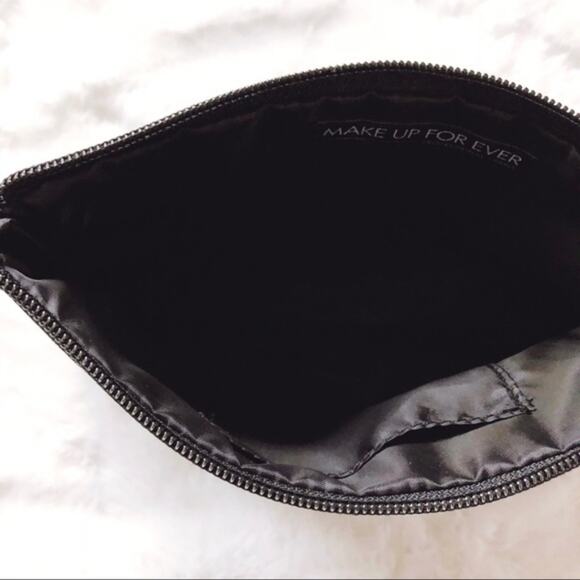 Makeup Forever Black Makeup Bag with Design - Picture 2 of 4